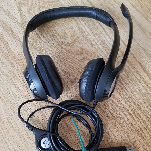 Logitech DZL-A-00052 Corded USB Stereo Headset - Picture 1 of 6